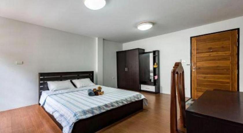 Oyo 935 The Palm Apartment Bangkok Exterior photo