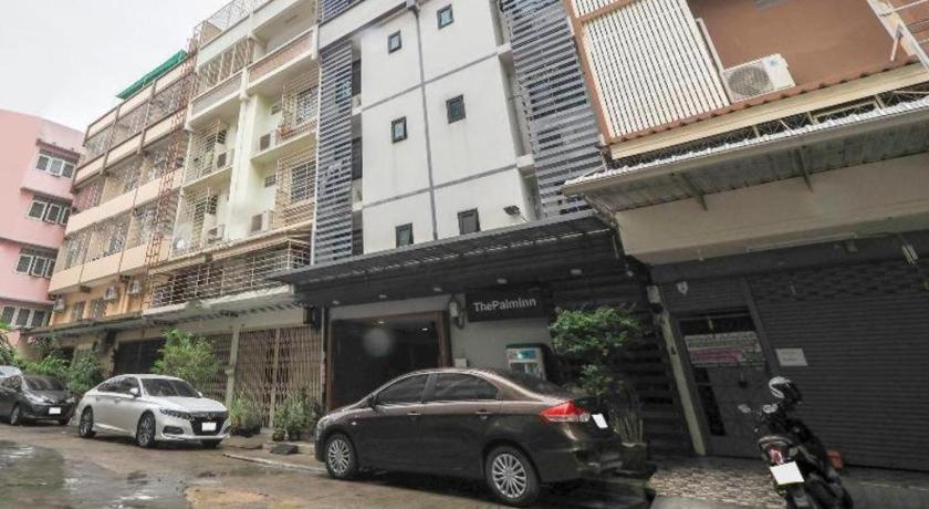 Oyo 935 The Palm Apartment Bangkok Exterior photo